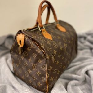 Louis Vuitton Speedy